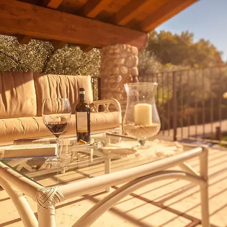 Quercia Belvedere Relais Farm stay